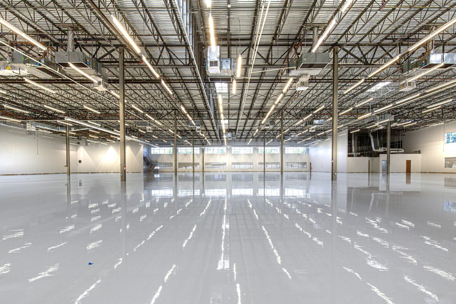 craftsman concrete floors bycnue7qknk unsplash